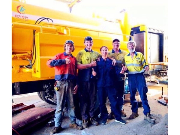 Corps de charge supérieur du camion d‘aspiration des eaux usées exporté vers l‘Australie