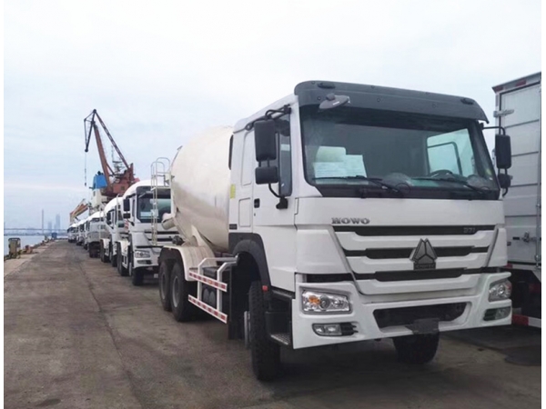 HOWO 3m3 concrete mixer vehicles for export