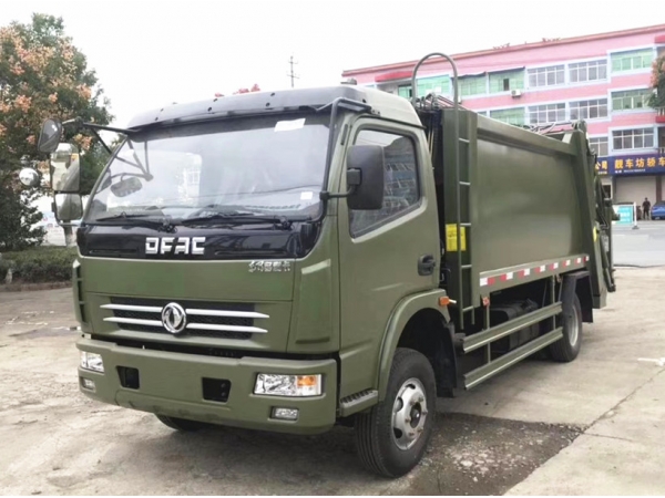 8 T 4x2 Dongfeng compression garbage truck for sale