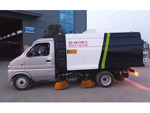 Changan 6 wheels small pavement sweeper vehicle