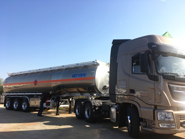 40,000 litres aluminum fuel tanker semi trailer from China
