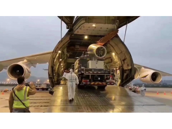ChengLi Camion de désinfection anti-épidémique de type antipoussière pour l‘Arabie saoudite par voie aérienne