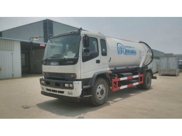 Installation requirements of vacuum pump for sewage suction truck