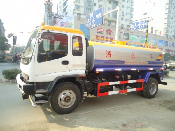 ISUZU 4X2 10t water tank truck