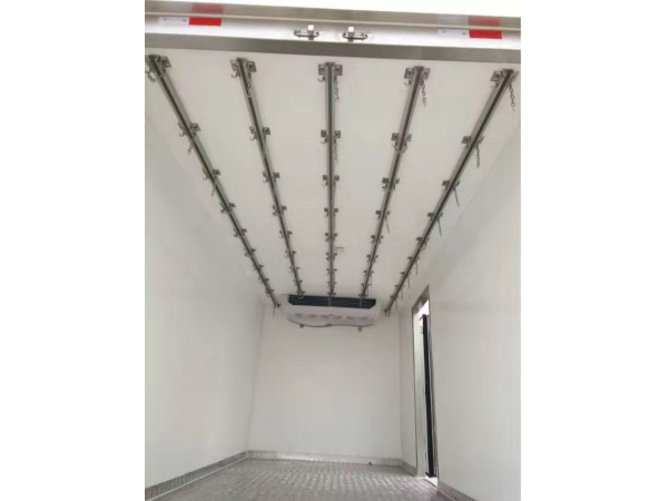 Why do refrigerated trucks need to install ventilation slots?
