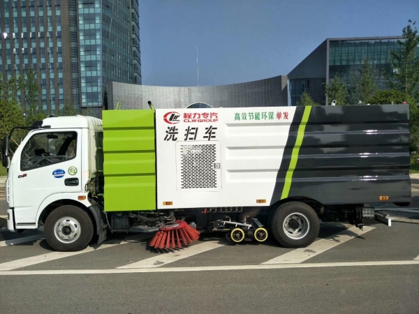 4-5m3 4x2 road washing and sweeping truck