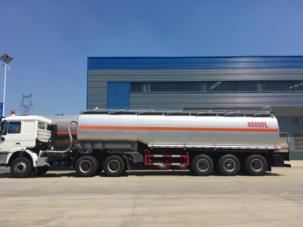 40000L Shacman crude oil tank trailers customized for export
