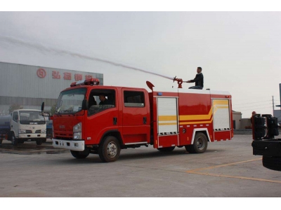 Camion de combat pour camion de pompiers ISUZU 6 roues 6000L