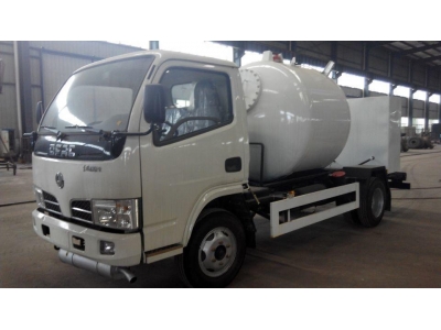 Dongfeng 3 tons LPG bobtail refueling tank truck