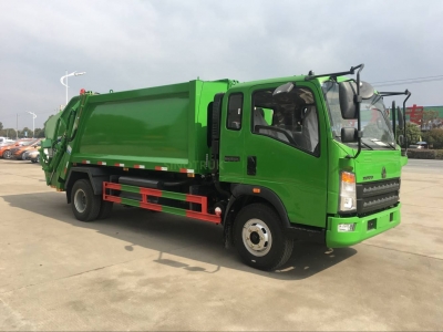 HOWO 6t to 8t  compaction refuse collection vehicle 