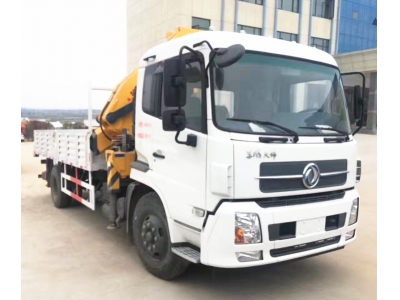 Dongfeng 6.3t folding arm crane truck