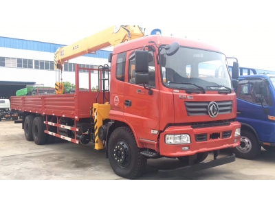 Dongfeng 6x4 20t truck with XCMG crane