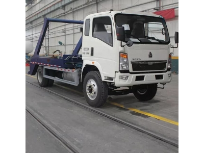 HOWO 5-6t swept-body refuse collector truck