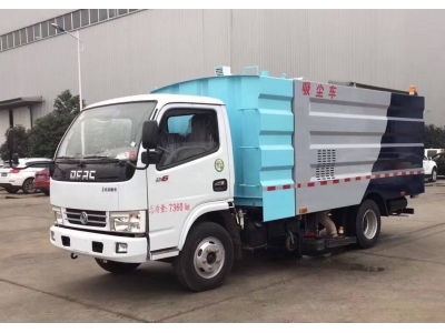 Dongfeng 4x2 small vacuum sweeper