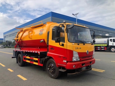 8000L vacuum sewer suction truck with high pressure cleaning