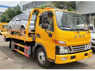 JAC 6t road block removal vehicle